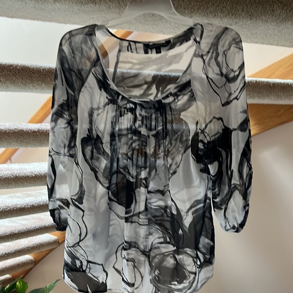 Express 100% silk sheer flowy top - Picture 5 of 5
